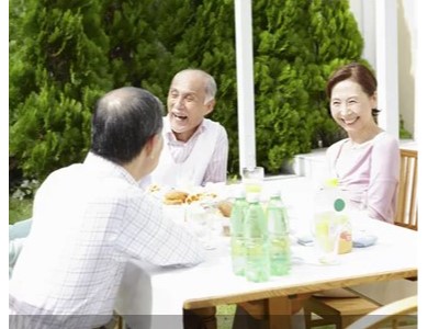 甘甜泉：保持年轻的秘密，因为爱喝水……