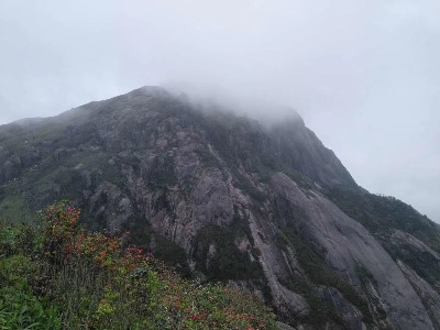 穿越，甘甜泉矿泉水带你品尝远古的味道